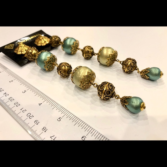 1980s Vintage Earrings - Picture 2 of 2